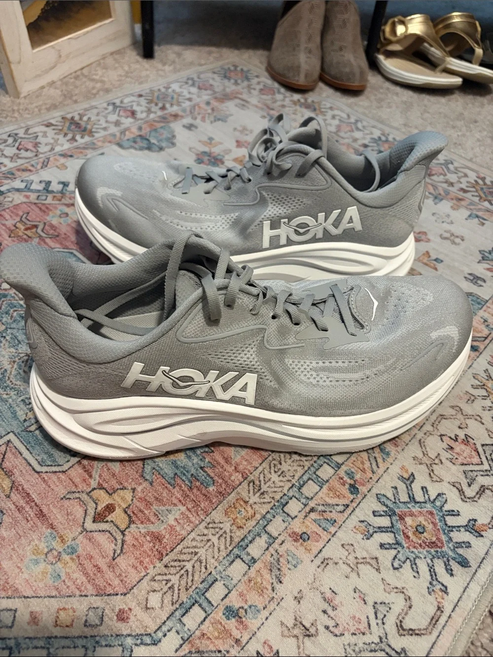 HOKA Clifton 10 Men’s Gray Running Shoes Athletic Sneakers size 12 2E